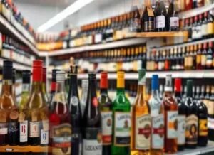 सागर: बड़े बीजेपी नेता के भतीजे के फॉर्म हाउस पर छापेमारी, 12 लाख की अवैध शराब जब्त