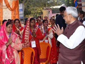 पौधशाला से रेशम तक, ग्रामीण अर्थव्यवस्था बदल रहीं जीविका महिलाएं