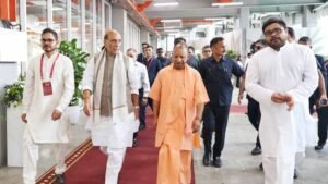 शस्त्र और शास्त्र के समन्वय से ही राष्ट्र बनेगा शक्तिशाली- सीएम योगी