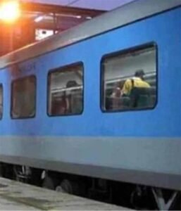 अमृतसर-दिल्ली शताब्दी एक्सप्रेस में बम मिलने की सूचना, यात्रियों में मची अफरा-तफरी