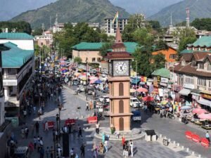 जम्मू-कश्मीर को फिर राज्य बनाए केंद्र सरकार? सुप्रीम कोर्ट में 8 अगस्त को अहम सुनवाई