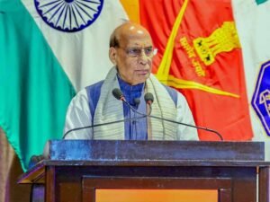 राजनाथ सिंह का बड़ा बयान: टैरिफ विवाद पर कहा- राजनीति में न स्थायी दोस्त, न दुश्मन