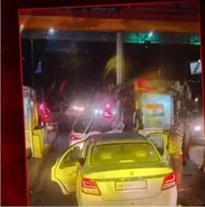 सेना के बाद अब सपा नेता की पिटाई, प्लाजा कर्मचारियों की दबंगई जारी