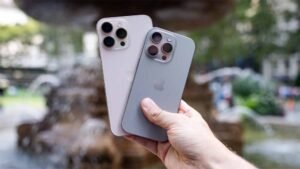 iPhone 17 लॉन्च के बाद Apple लवर्स को झटका, बंद हुए 3 पुराने मॉडल; स्टॉक खत्म तो खरीदना मुश्किल
