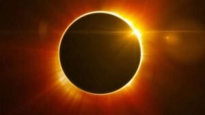 सूर्य ग्रहण 2025: इस दिन इन खास चीजों के दान से मिलते हैं शुभ फल, जानें धार्मिक कारण