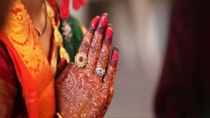 पूर्व ACP की बहू ने लगाया सनसनीखेज़ आरोप: पति नपुंसक, ससुर ने पोते के लिए की अश्लील मांग