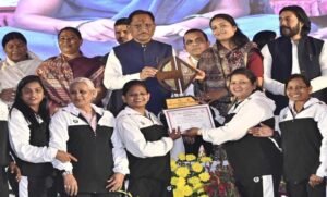 रायपुर : विशेष लेख :महतारियों के सशक्तिकरण में छत्तीसगढ़ सरकार ने कायम की मिसाल