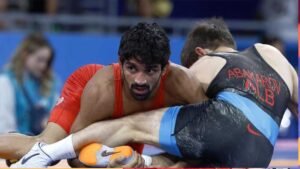 विनेश फोगाट के बाद अब अमन सहरावत को झटका, वजन की वजह से वर्ल्ड चैम्पियनशिप से बाहर