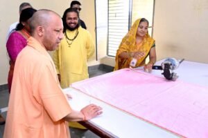 पंडित दीन दयाल जी के मंत्र में असंभव को संभव बनाने की शक्ति : योगी आदित्यनाथ