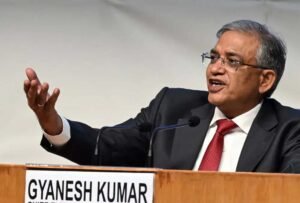 चुनावी तैयारियों की समीक्षा को लेकर चीफ इलेक्शन कमिश्नर एक्शन में, आयोग की अहम बैठक आज