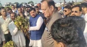 सीएम मोहन यादव का रतलाम SP पर तंज: ‘सब मैं ही कर लूं क्या, नहीं बन पा रहा तो छोड़ो’