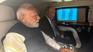 PM मोदी का 10 मिनट इंतजार करते रहे पुतिन, फिर कार में साथ दिखी गहरी दोस्ती