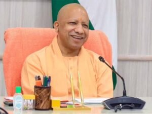 यूपी के स्कूलों में हर रविवार होगा श्रमदान, योगी सरकार ने शुरू की खास पहल, तैयारी कैसी है?