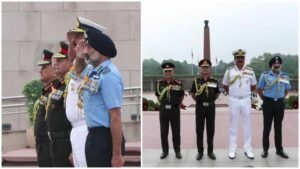 हिंडन एयरबेस पर वायुसेना दिवस की धूम: तीनों सेनाओं के प्रमुख और CDS हुए शामिल, PM मोदी ने दी शुभकामनाएँ