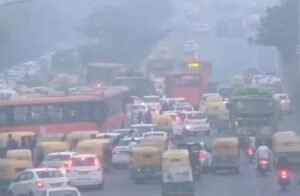 दिवाली से पहले दिल्ली की हवा बिगड़ी: AQI 380 पार, इन लोगों को N-95 मास्क की सख्त सलाह