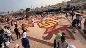 दीपोत्सव 2025: अयोध्या में सरयू तट पर 2100 श्रद्धालुओं की भव्य महा आरती का हुआ अभ्यास