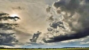 अक्टूबर में मौसम का मिजाज बदला-बदला, नवंबर से बढ़ेगी ठंड; भोपाल में छाए रहेंगे बादल, दक्षिण एमपी में बारिश के आसार