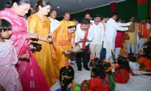 रायपुर : श्रद्धा और शक्ति के प्रतीक नवरात्र में माँ दुर्गा की आराधना कर उपमुख्यमंत्री  शर्मा ने दिया सद्भाव का संदेश