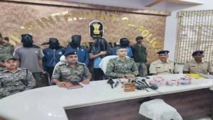 लातेहार में अपराधियों की बड़ी गिरफ्तारी, पिस्तौल और कारतूस के साथ 5 आरोपी पकड़े गए