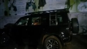 बेमेतरा में स्पीडिंग डिफेंडर का कहर — पांच गाड़ियों से भिड़ी कार, तीन लोगों की दर्दनाक मौत