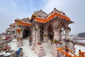 500 साल के इंतजार के बाद पूरा हुआ राम मंदिर, रामलला के साथ अन्य देवताओं के मंदिर भी बने