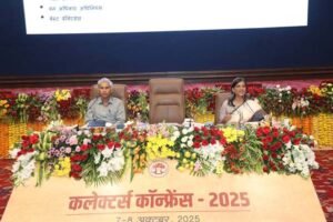 ग्रामीण विकास के लिए अधोसंरचना विकास और हितग्राही मूलक योजनाओं का हो बेहतर क्रियान्वयन : मुख्य सचिव  जैन