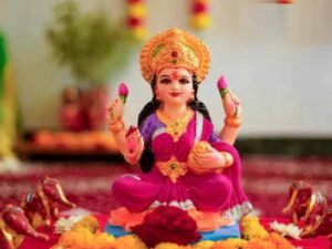 मां लक्ष्मी को खुश करने के सरल उपाय, जो बनाए रखें आपके धन का लगातार प्रवाह