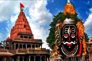 महाकाल मंदिर में बड़ा बदलाव: विशेष दर्शन अब महंत और पुजारी नहीं कर पाएंगे, समिति ने लिया फैसला