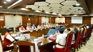 रिटायरमेंट के बाद सरकारी घर पर कब्जा महंगा पड़ेगा! अब भरना होगा पेनल्टी समेत भारी किराया