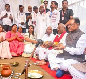 बाबा कार्तिक उरांव ने जनजातीय समाज के उत्थान हेतु अपना जीवन किया समर्पित: मुख्यमंत्री विष्णु देव साय