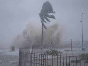 तूफान अलर्ट: अगले 3 दिनों में इन राज्यों में होगी मूसलाधार बारिश