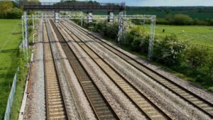 इंदौर-मनमाड़ रेल प्रोजेक्ट: आदिवासी किसानों की 131 हेक्टेयर जमीन अधिग्रहित, मुआवजे में असमानता पर उठे सवाल