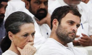 नेशनल हेराल्ड केस: राउज एवेन्यू कोर्ट ने सोनिया-राहुल गांधी को नोटिस जारी किया