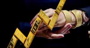 सोना फिर तोड़ने लगा रिकॉर्ड, अमेरिका के इन तीन कारणों से है सीधा कनेक्शन