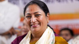 रेखा गुप्ता सरकार का बड़ा ऐलान: मजदूरों को ₹10,000, वर्क फ्रॉम होम और वाहनों पर सख्त नियम