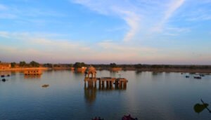 जैसलमेर की जमीन में मिले 64 पानी के भंडार, सूखा प्रभावित इलाकों को मिलेगा राहत