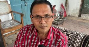 ‘हिजाब वाली PM ’ पर एमपी में सियासत, ओवैसी के बयान पर IAS नियाज खान ने दी बड़ी प्रतिक्रिया