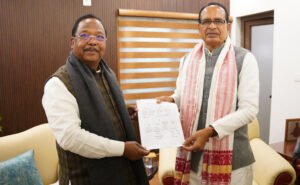 रायपुर : मंत्री रामविचार नेताम ने केन्द्रीय कृषि मंत्री चौहान से की मुलाकात