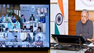 CS ने वीडियो कॉन्फ्रेंसिंग के माध्यम से मण्डलायुक्तों और CDOs के साथ प्राथमिकता कार्यक्रमों की समीक्षा की