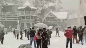 हिमाचल में बर्फीला टॉर्चर: शिमला सहित ऊंचे इलाकों में भारी हिमपात, 550 सड़कें बंद
