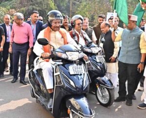 सड़क सुरक्षा के नायकों को सलाम: राज्य स्तरीय सम्मान समारोह में CM की मौजूदगी