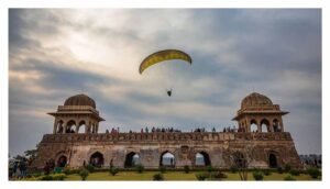 पर्यटन को मिले पंख: मध्यप्रदेश टूरिज्म बोर्ड और फ्लाइंग क्लब का संयुक्त आयोजन