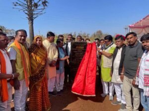 सुदृढ़ सड़क नेटवर्क से गांवों का समग्र विकास संभव: मंत्री चौहान