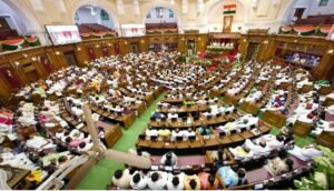 यूपी विधानसभा में शोक प्रस्ताव के दौरान विधायक का मोबाइल बजा, स्पीकर महाना ने किया जब्त