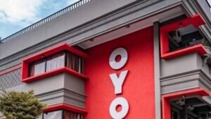 OYO में रंगरलियां मना रहे शिक्षक पति के सामने आई पत्नी, फिर हुआ हंगामा