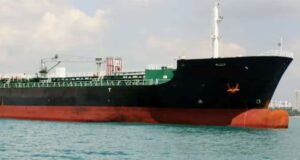 पाकिस्तान सीमा से गुपचुप छुपा ईरानी टैंकर, भारत में घुसते ही कोस्टगार्ड ने पकड़ी चालाकी