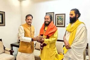 आचार्य  संतोषदास जी (सतुआ बाबा) का उप मुख्यमंत्री ने किया आत्मीय स्वागत व अभिनंदन