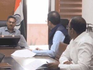 हार्ट सर्जरी करवाकर नौकरी पर लौटे मुख्य सचिव रस्तोगी, 8 जनवरी को आया था हार्ट अटैक