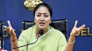 दिल्ली में बेटियों को बड़ा तोहफा, लखपति बनाएगी रेखा गुप्ता सरकार