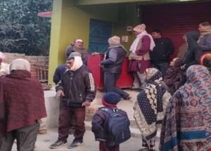 सीतामढ़ी में बड़ी डकैती: व्यवसाई के घर 10 लाख से ज्यादा की लूट, नकाबपोश बदमाशों ने बम फोड़ मचाई दहशत